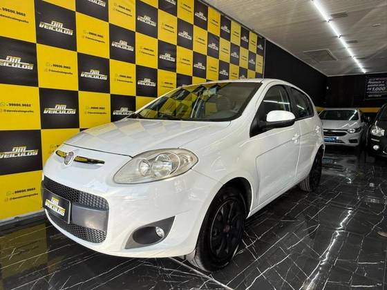 FIAT PALIO 1.4 MPI ATTRACTIVE 8V FLEX 4P MANUAL FIAT PALIO 1.4 MPI ATTRACTIVE 8V FLEX 4P MANUAL